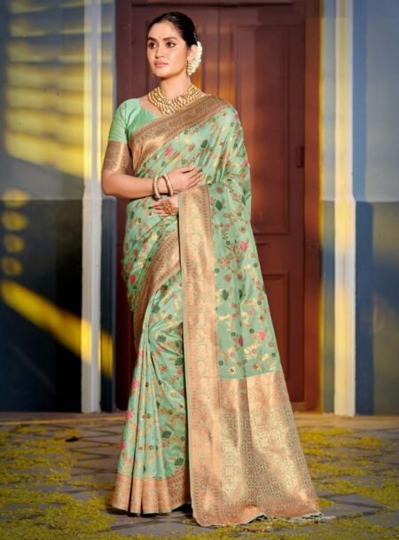 Sea Green Banarasi Silk Saree With Blouse Piece
