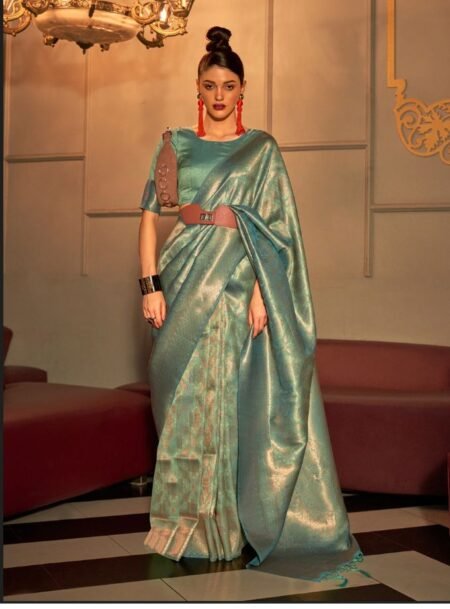 Green Two - Tone  Handloom Weaving Kanjivaram Silk Saree With Blouse Piece