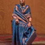 Blue Handloom Weaving Kanjivaram Silk Saree With Blouse Piece