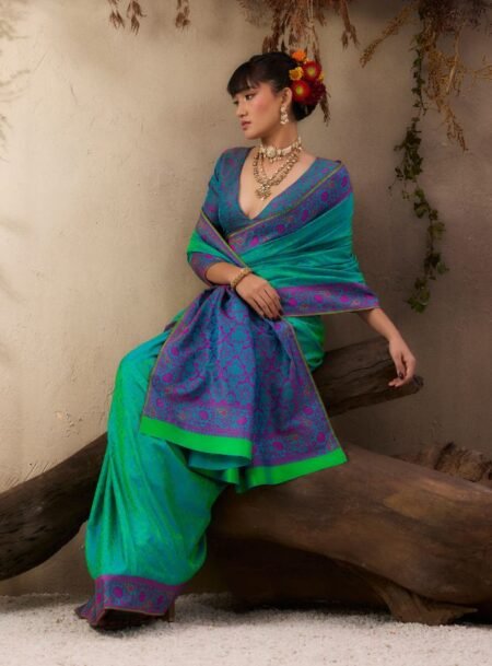Teal Pure Kanjivaram Weaving Silk Saree With Blouse Piece