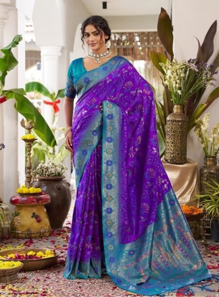 Violet Soft Silk Saree With Blouse Piece